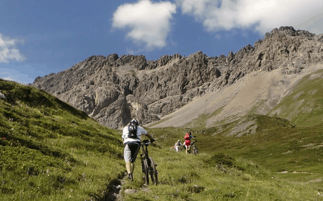 Active breaks in Switzerland